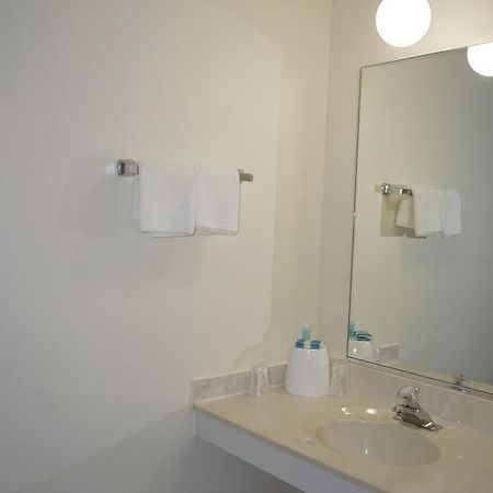 D-Lux Budget Inn Lemont מראה חיצוני תמונה